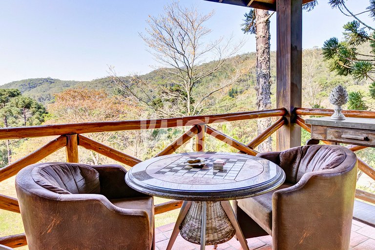 Empress Mansion: Hot Springs and Nature.