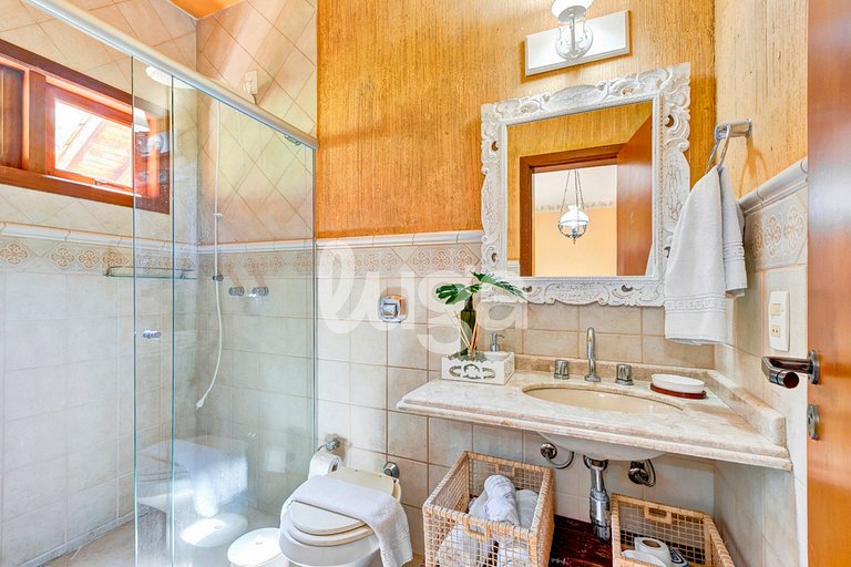 Mansión de la Emperatriz: Termas y Naturaleza