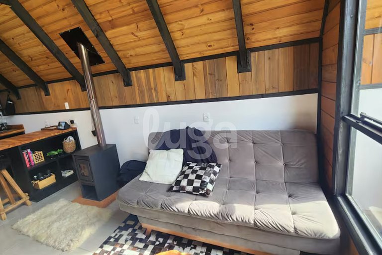 Retreat of the Spring: Chalet, Sauna, and Hot Tub in the Mou