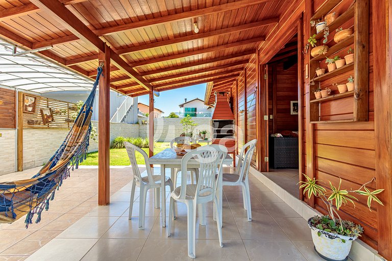 LUGA Your retreat in Pinheira just a few steps from the sea