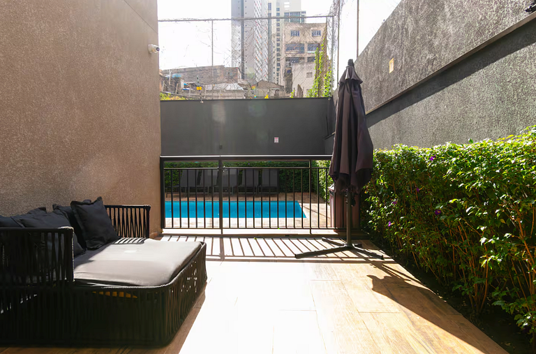 LUGA Ap completo con piscina a 10 min de Liberdade
