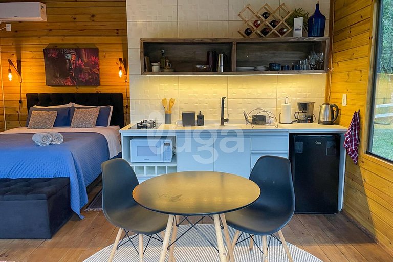 LUGA Cozy Cabin with View and Hot Tub