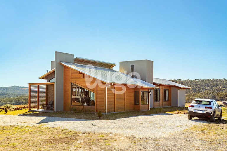 LUGA Altos da Serra House with View and Bathtub