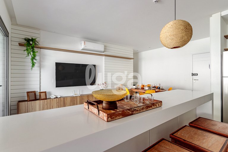 LUGA Beachfront Apartment 1 Minute from the Beach