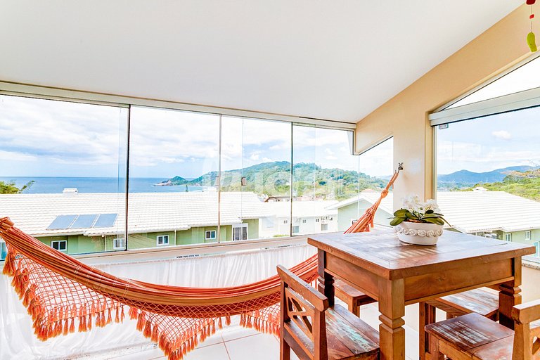 Beach House with Sea View