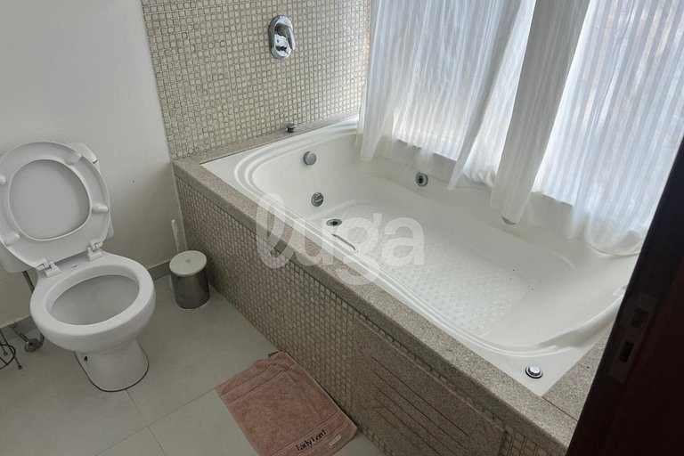 PLACE: Cozy House at Praia Mole