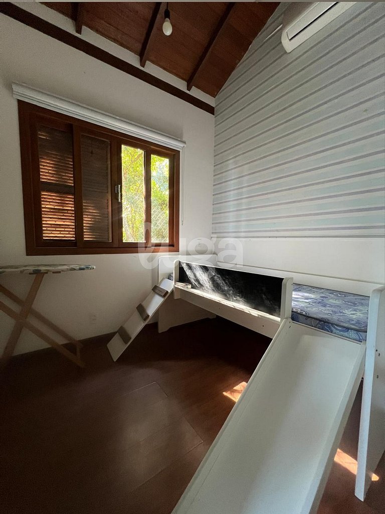 PLACE: Cozy House at Praia Mole