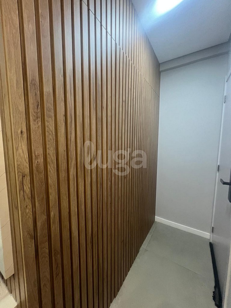 Apê c/ piscina Ingleses| 2 Suítes 300m do mar