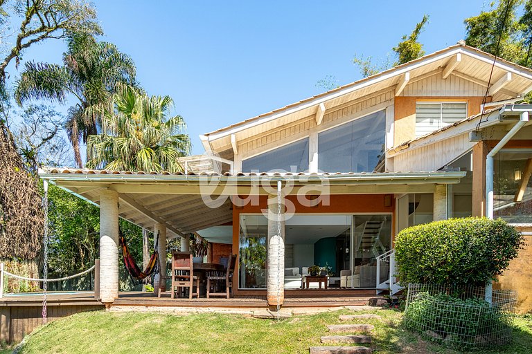 House with 4 suites in Canto da Lagoa with pool
