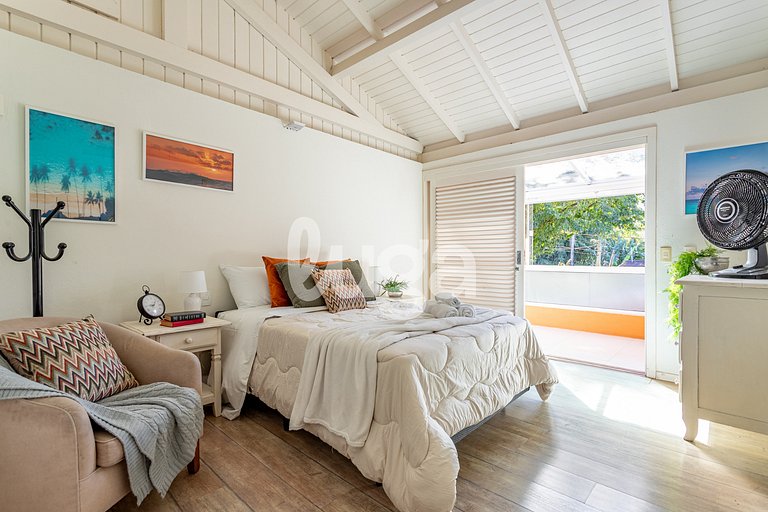 Casa con 4 suites en Canto da Lagoa con piscina