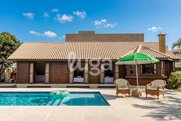 Alquilo casa con piscina a 900 metros de la playa