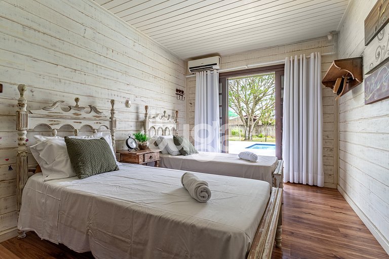 Alquilo casa con piscina a 900 metros de la playa