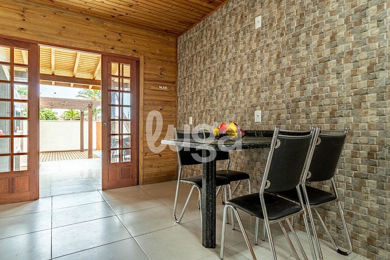 LUGA: Casa c/piscina e churrasqueira