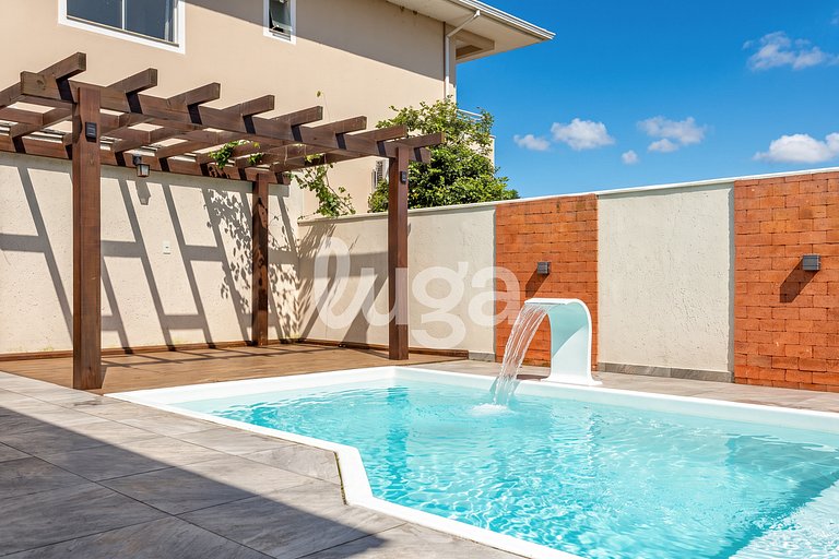 LUGA: Casa c/piscina e churrasqueira