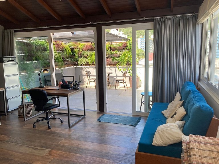 LUGA Cobertura duplex, hidro e vista no Itacorubi